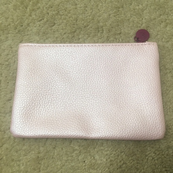 NWOT Faux Leather Womens Makeup Case Cosmetics Bag - Picture 3 of 6